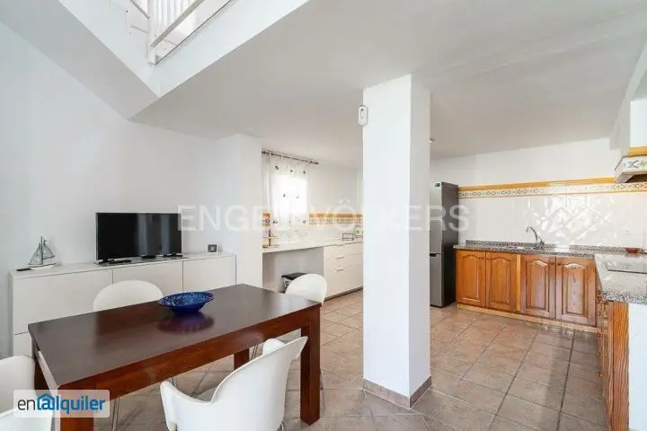 Alquiler Casa 4 habitaciones 2 baños Oliva playa