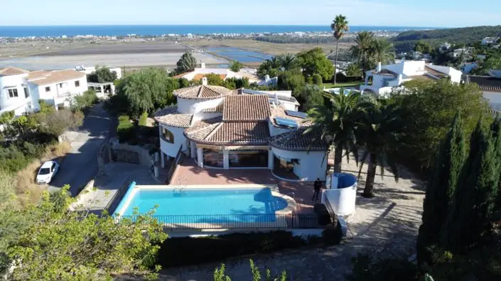 Villa 5 Dormitorios Vistas al Mar Piscina Climatizada