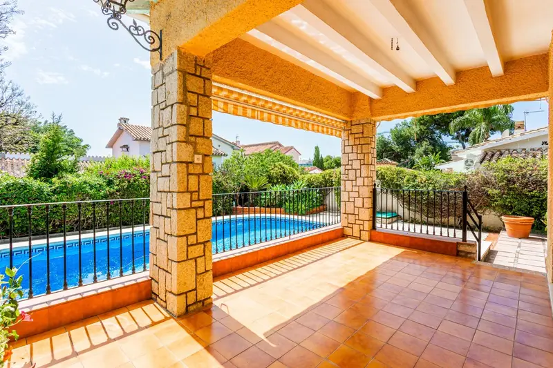 Chalet 8 dormitorios Benalmádena Costa Málaga