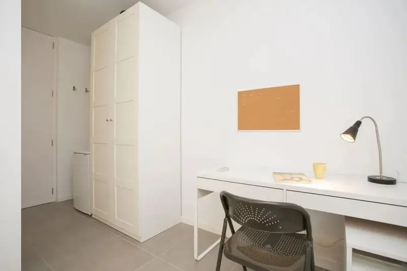 Casa en Alquiler Rocafort 1 Dormitorio 1 Ba
jo