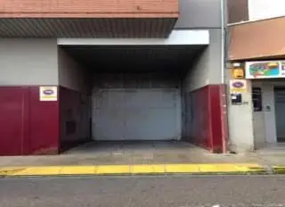 Garaje en venta en Lleida con ascensor y trastero