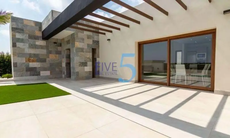 Villa en Orihuela Costa 3 Dormitorios 4 Baños Piscina Privada