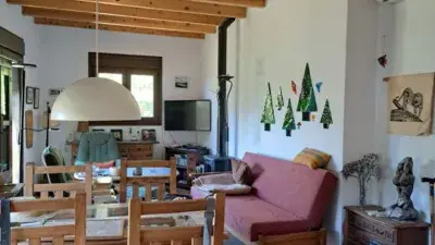 Chalet con terreno y vistas al mar y montaña en Arenas de Vélez