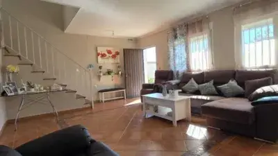 Casa Adosada en Venta Arrecife La Carlota con Piscina
