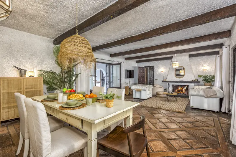 Casa Villa 4 Dormitorios Alquiler Málaga España