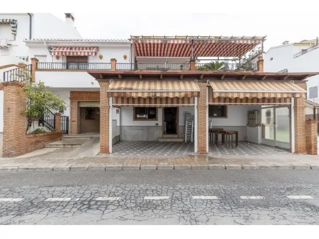 Vivienda y Negocio con Alta Rentabilidad en Monachil