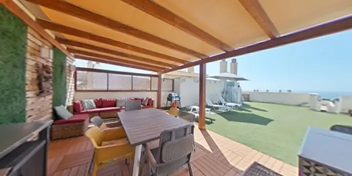 Atico 4 Dormitorios Vistas al Mar Terrazas Solarium Lujo