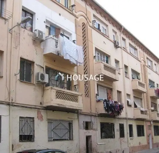 Piso en venta en Valencia 3 dormitorios 1 baño cerca de la playa