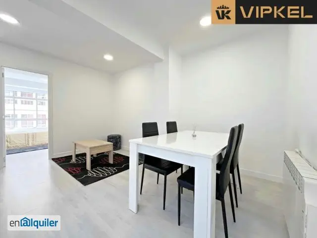 Alquiler piso reformado centro 2 banos 3 habitaciones