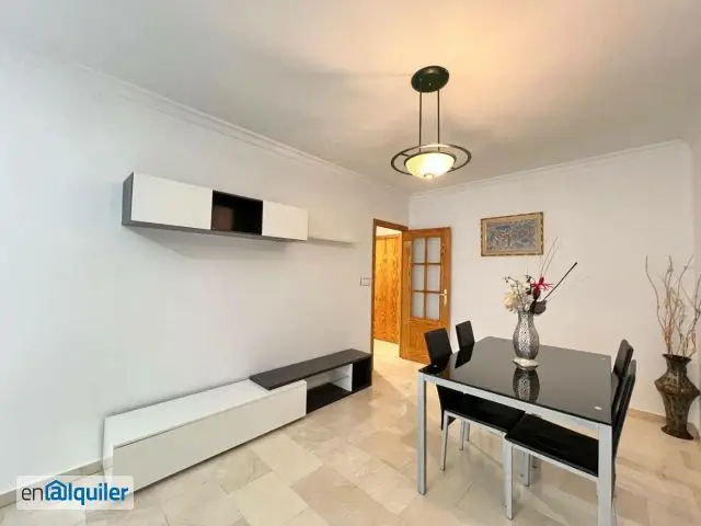 Alquiler piso con 2 habitaciones San miguel