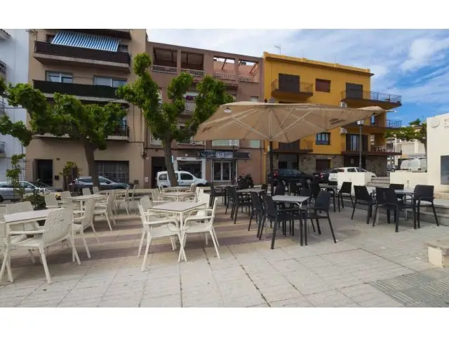 Restaurante en Venta Roses Girona Centro Cerca Playa