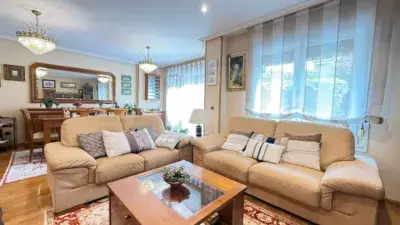 Chalet Adosado 256m² 4 Dorm 3 Baños Terraza Garaje Triple