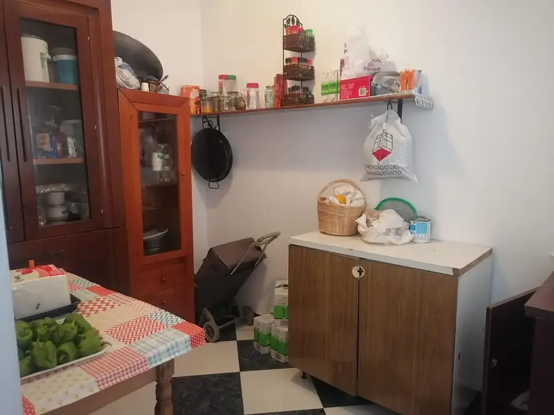 Venta Casa con Chimenea Zona Centro Cabra