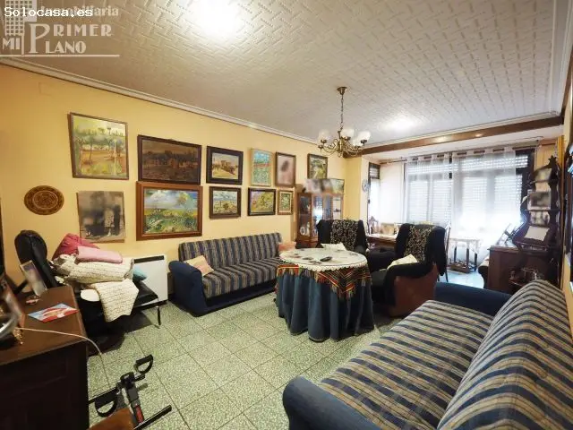 Edificio con 2 Viviendas y Garaje en Tomelloso