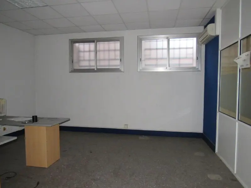 Venta Local Comercial Rosanes Martorell 211m2