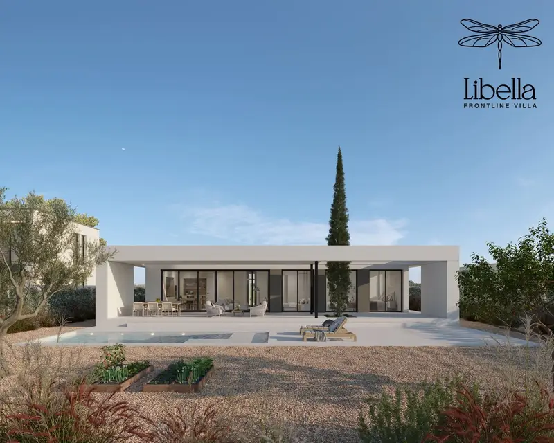 Villa en Venta en Murcia: Moderna y Lujosa con Piscina Privada