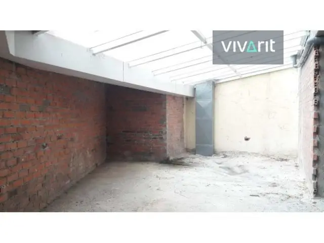Local Comercial en Carral Oportunidad de Inversión