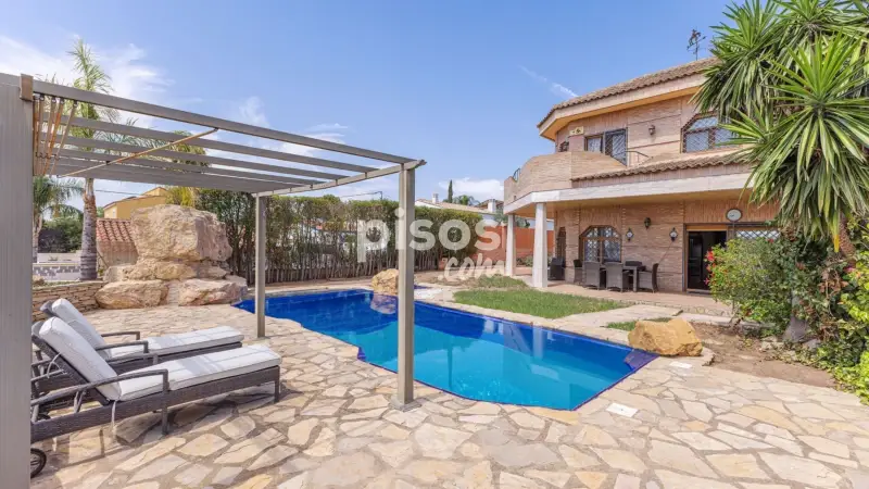 Casa en venta en Carrer Cabanilles