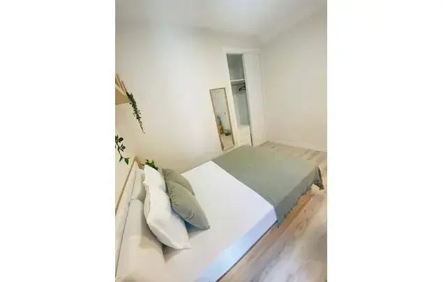 Habitacion amueblada en Madrid con Netflix y cocina equipada