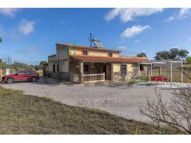 Chalet Independiente Campomanes 4 Habitaciones Gran Parcela