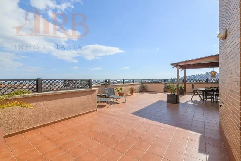 Venta Ático con Terraza en Muntanyeta Castelldefels