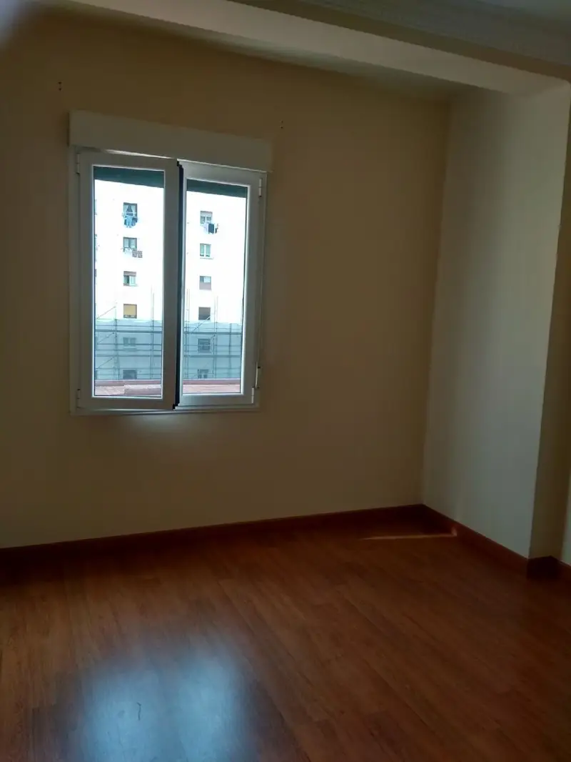 Venta Piso Centro Mieres 96m2 4 Dormitorios Reformado