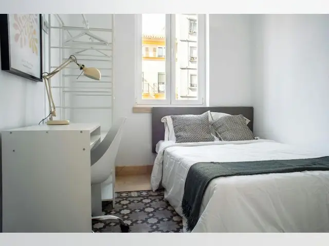 Habitacion Alquiler Malaga Centro Coliving Abril Gastos Incluidos