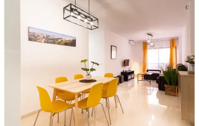 Apartamento 3 Dormitorios Malaga Centro Alquiler 3 24 Meses