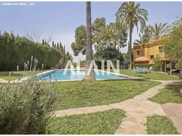 Chalet Independiente de Lujo en Picassent