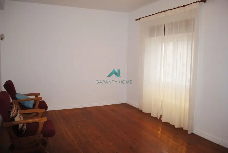 Venta Piso con Calefaccion en Centro Colindres
