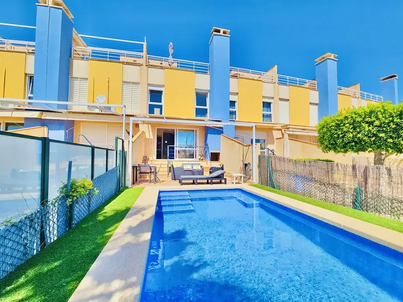 Casa Villa 3 Dormitorios Campoamor Vistas al Mar Piscina
