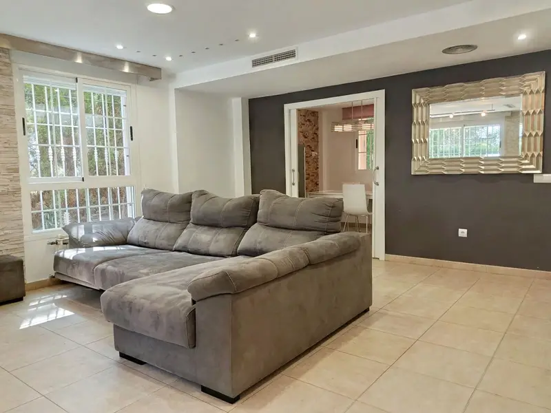 Chalet en Venta Valencia Ciudad Amueblado 4 Plantas Jardin Piscina
