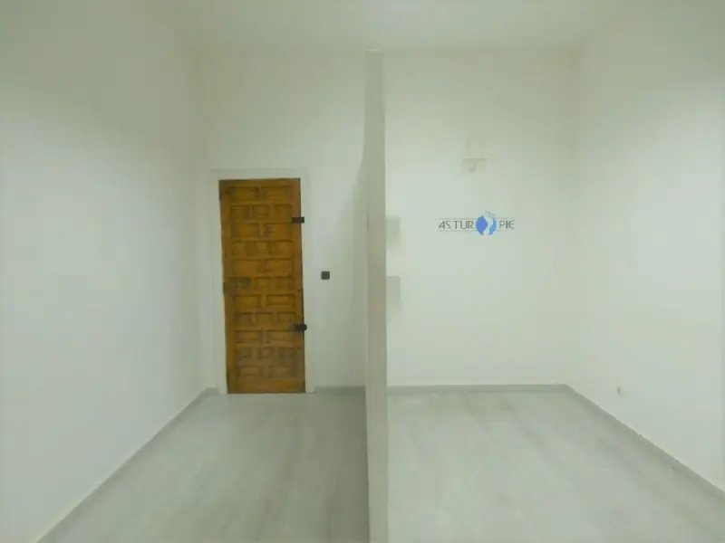 Venta Local Comercial 2 Habitaciones Grado