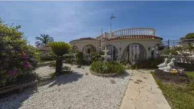 Villa de Lujo en Venta Torrevieja 3 Dormitorios Piscina Privada