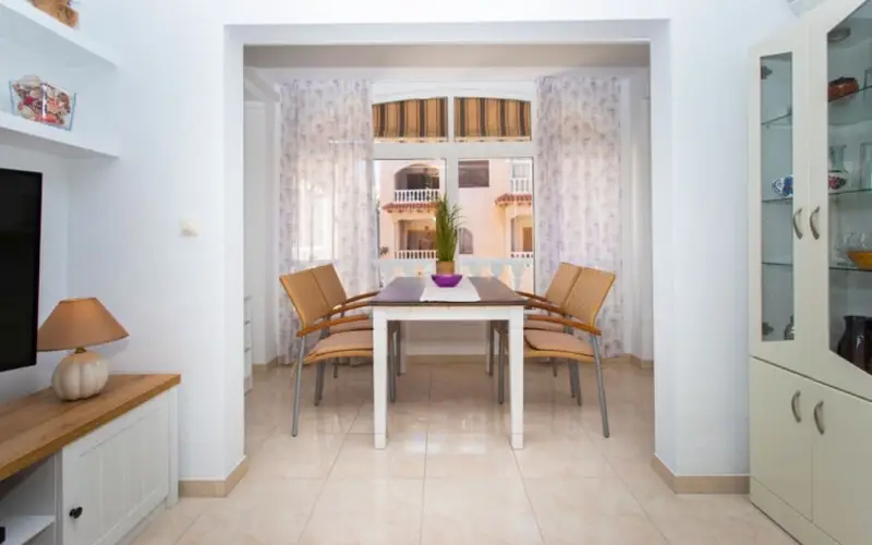 Apartamento en alquiler en Playa de los Locos, Torrevieja, Alicante