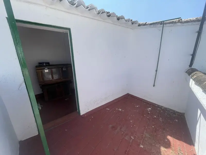 Casa en Venta en El Gastor Cadiz: 2 Dormitorios, Terraza y Gran Potencial