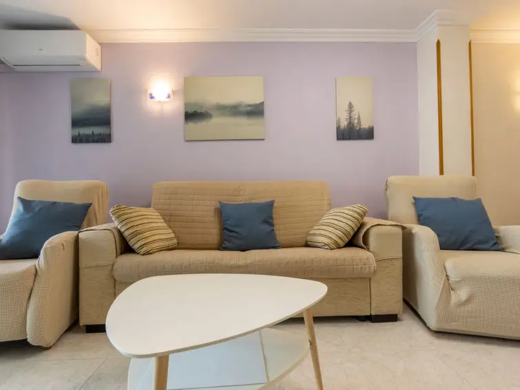 Apartamento 2 Dormitorios El Pineda Cerca Playa