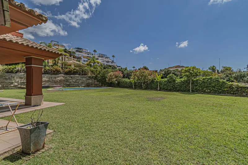 Casa-Villa de 5 Dormitorios alquiler Marbella, España