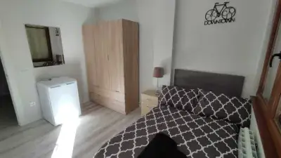 Piso 4 habitaciones Solares zona tranquila cerca servicios