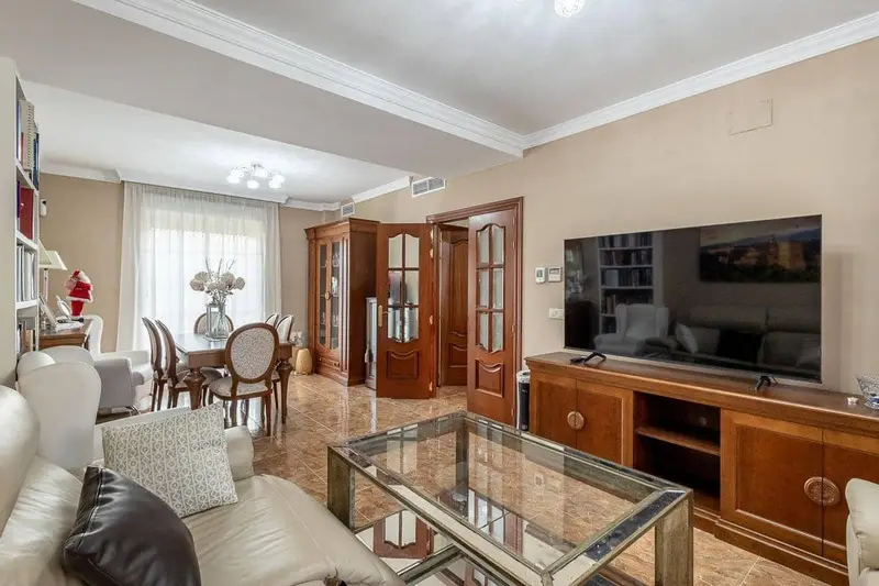 Casa Moderna en Vegas del Genil con Piscina y Jardin
