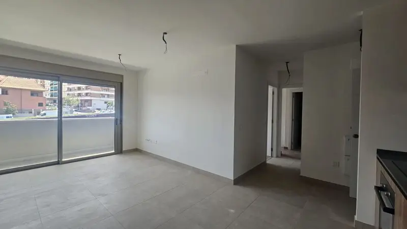 Piso en Salamanca Tenerife: Obra Nueva con Piscina y Garaje