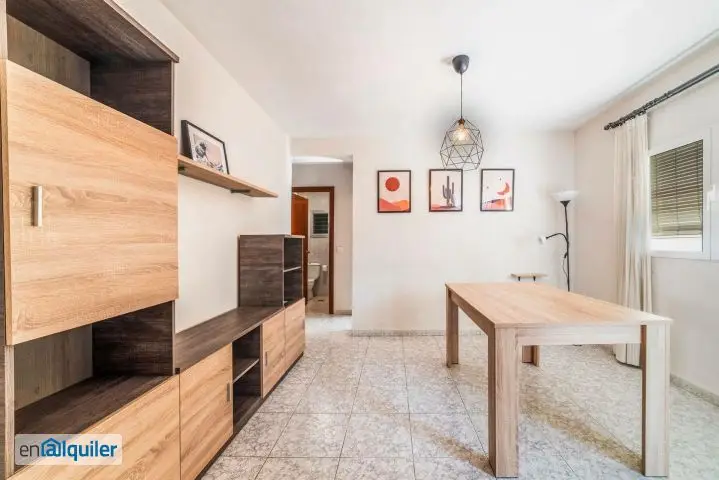 Piso Estudiantes Sevilla Plantinar 3 Dormitorios Amueblado 10 Meses