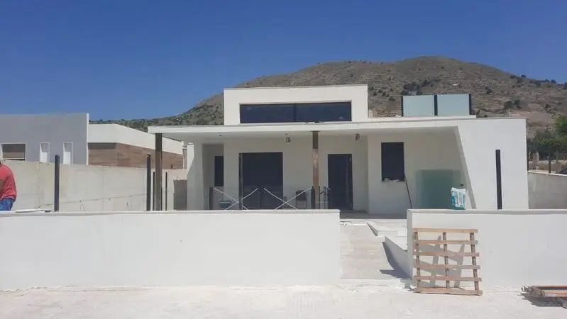 Villa Moderna en Fortuna Murcia 3 Dormitorios Piscina Privada