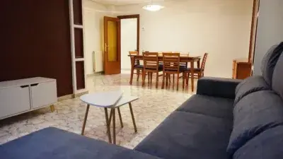 Apartamento en Alquiler Centro 75m2 2 Dormitorios Terraza