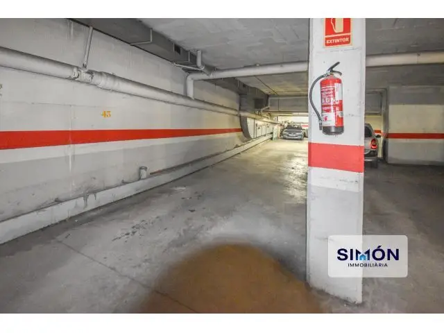 Parking en Pere Vilella Manresa Zona Bases
