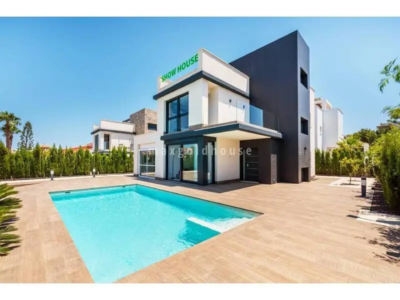 Villa de Lujo 4 Dormitorios La Manga del Mar Menor