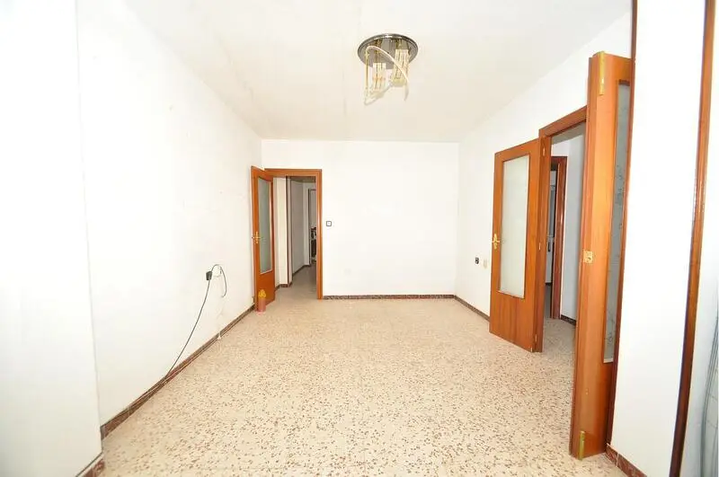 Apartamento 4 Dormitorios Pinoso Alicante