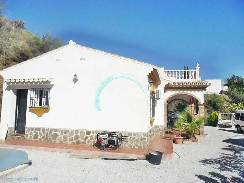 Villa en Venta en Las Casillas Arenas Malaga