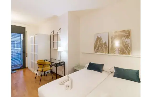 Estudio 40m2 Barcelona con Balcon y Aire Acondicionado