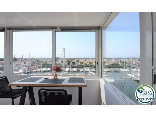 Estudio Port GREC vistas marina montaña Empuriabrava